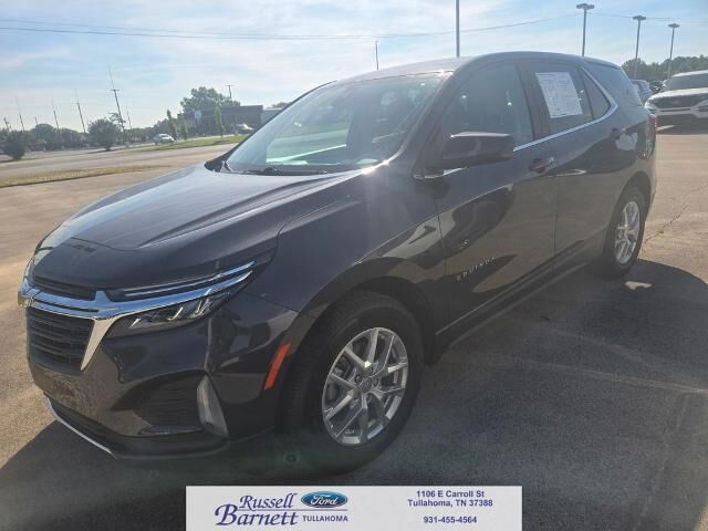 2022 Chevrolet Equinox LT — photo 1 of 12