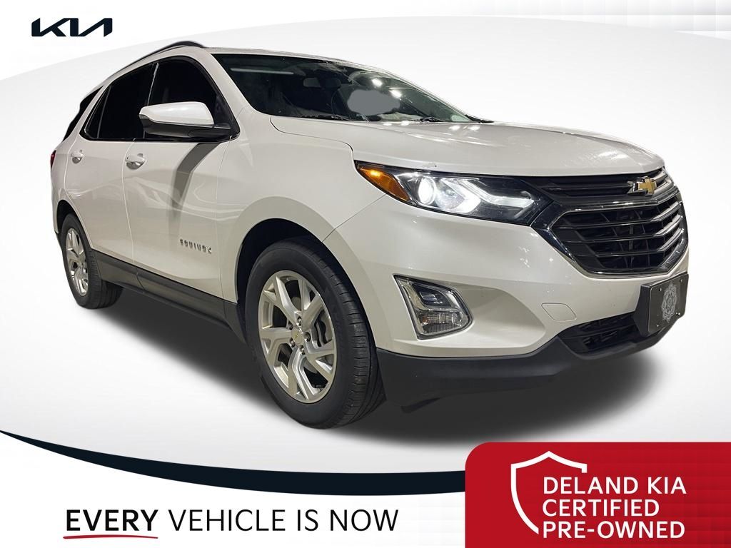 2018 Chevrolet Equinox LT — photo 1 of 10