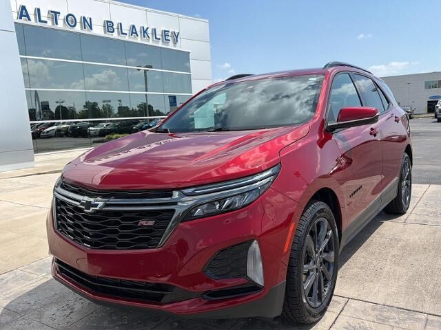 2022 Chevrolet Equinox RS — photo 1 of 12
