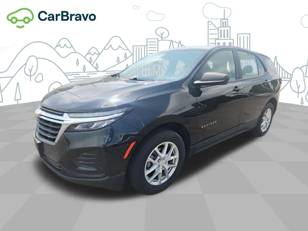 2022 Chevrolet Equinox LS — photo 1 of 6