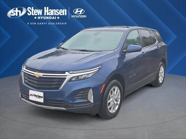 2022 Chevrolet Equinox LT — photo 1 of 13