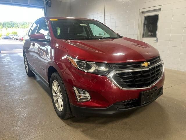 2019 Chevrolet Equinox LT — photo 1 of 13