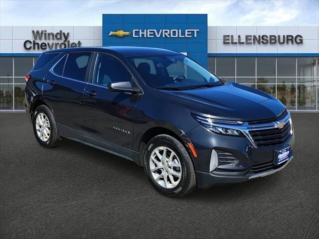 2022 Chevrolet Equinox LT — photo 1 of 40