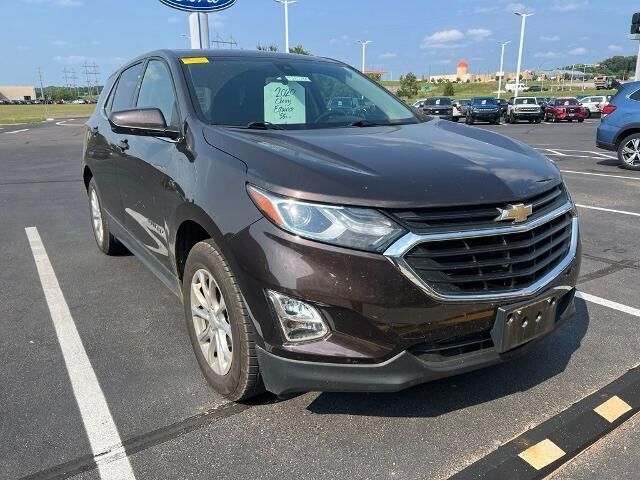 2020 Chevrolet Equinox LT — photo 1 of 13