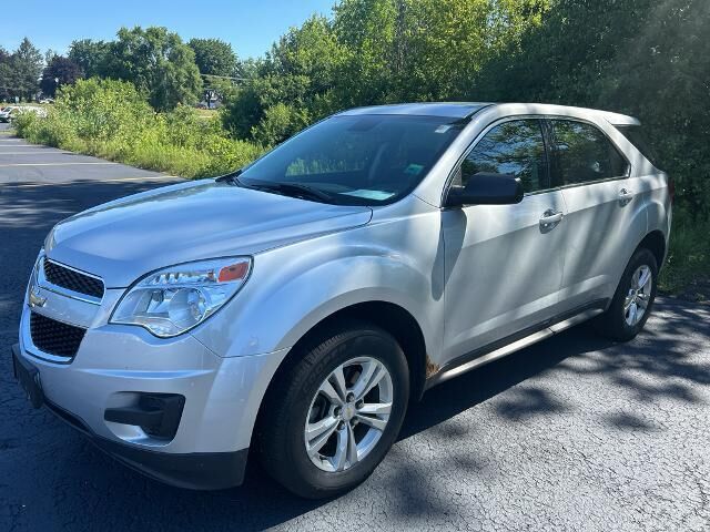 2013 Chevrolet Equinox LS — photo 1 of 13