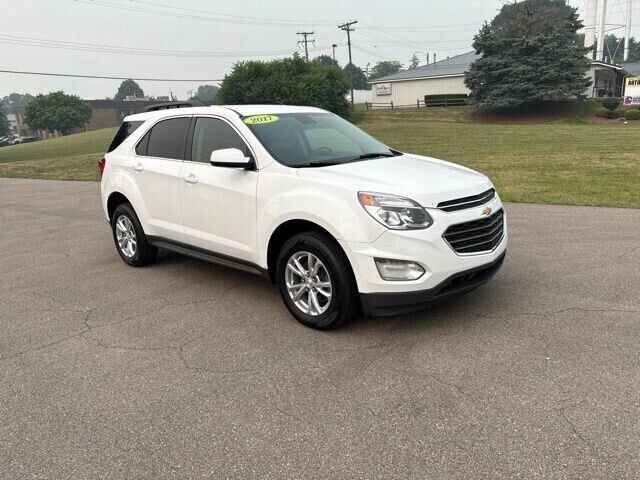 2017 Chevrolet Equinox LT — photo 1 of 10