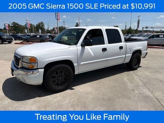 2005 GMC Sierra 1500 SLE — photo 1 of 18