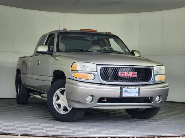 2002 GMC Sierra 1500 Denali