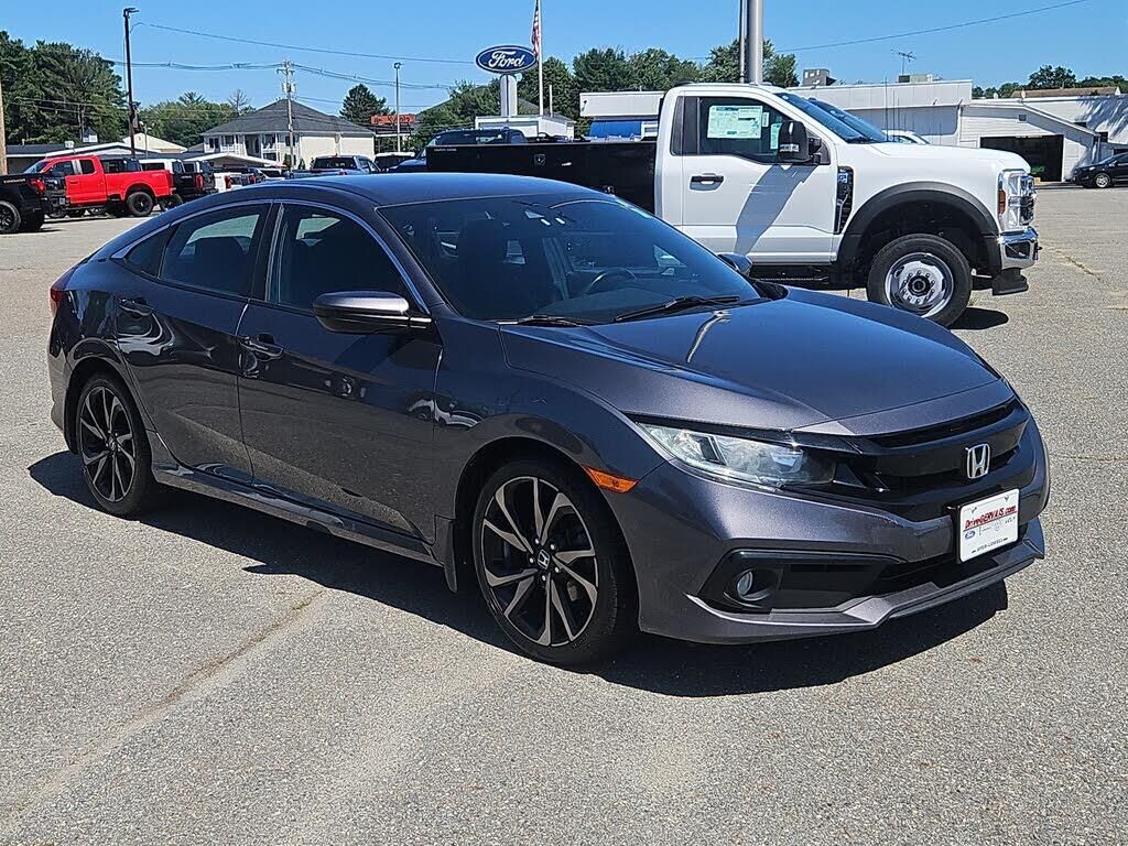 2019 Honda Civic Sport — photo 1 of 3