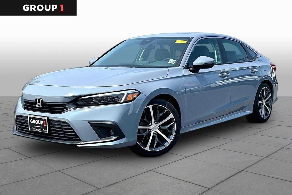 2023 Honda Civic Touring — photo 1 of 12