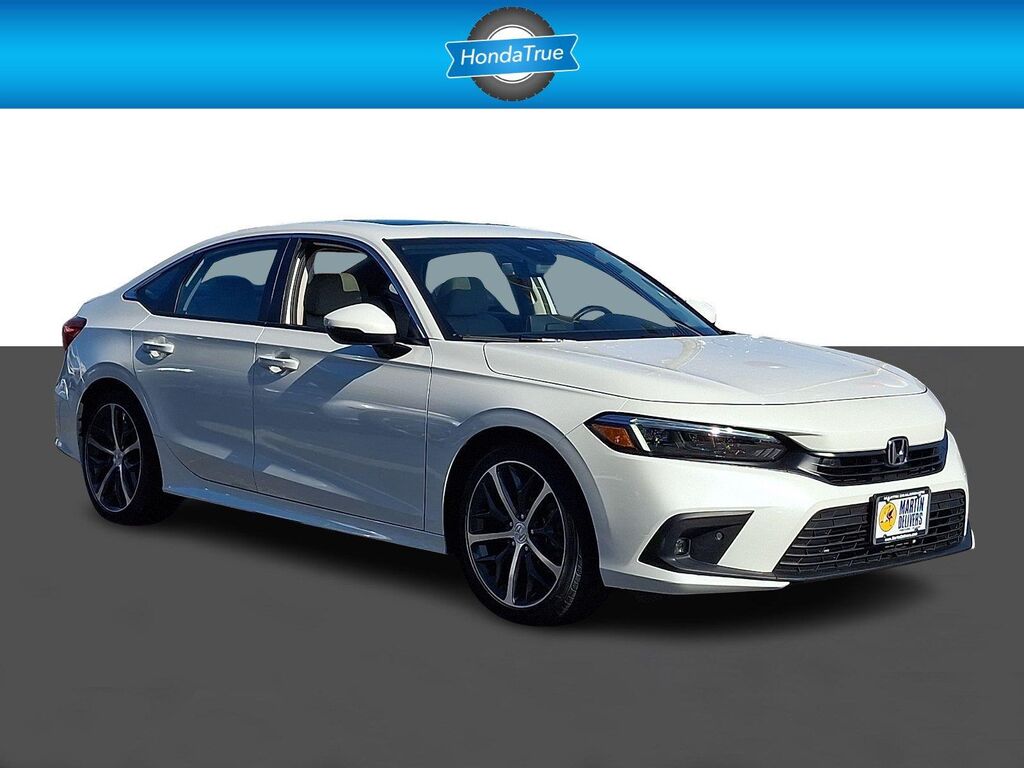 2024 Honda Civic Touring — photo 1 of 13
