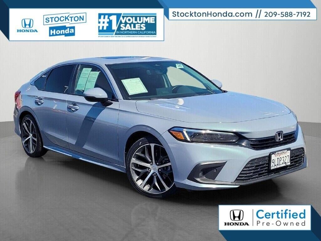 2024 Honda Civic Touring — photo 1 of 12