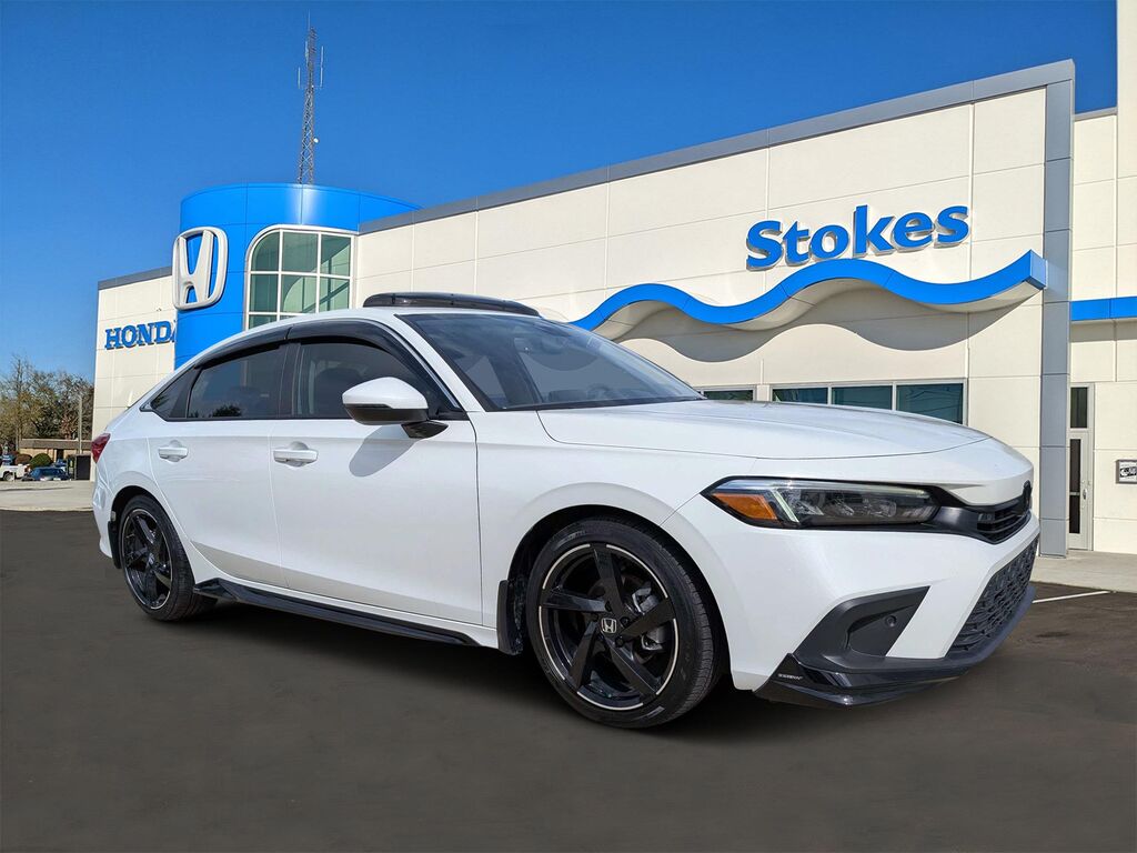 2024 Honda Civic Touring — photo 1 of 13