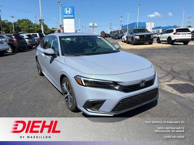 2024 Honda Civic Touring — photo 1 of 1