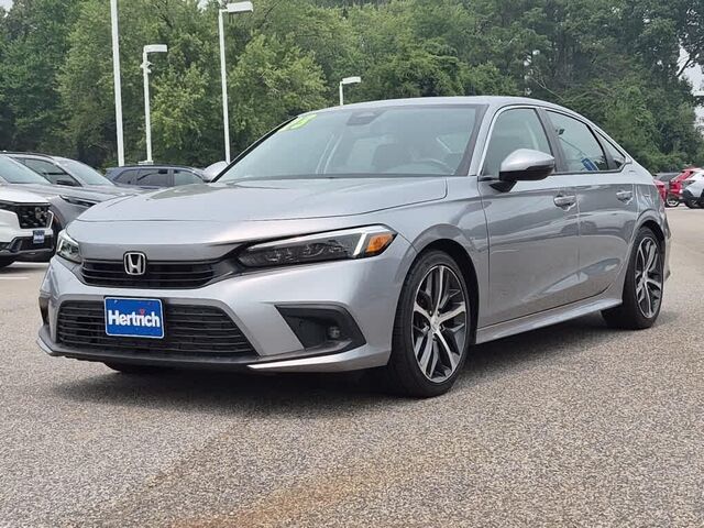2023 Honda Civic Touring — photo 1 of 1