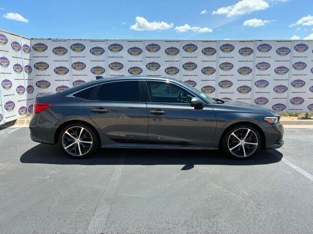 2024 Honda Civic Touring — photo 1 of 13