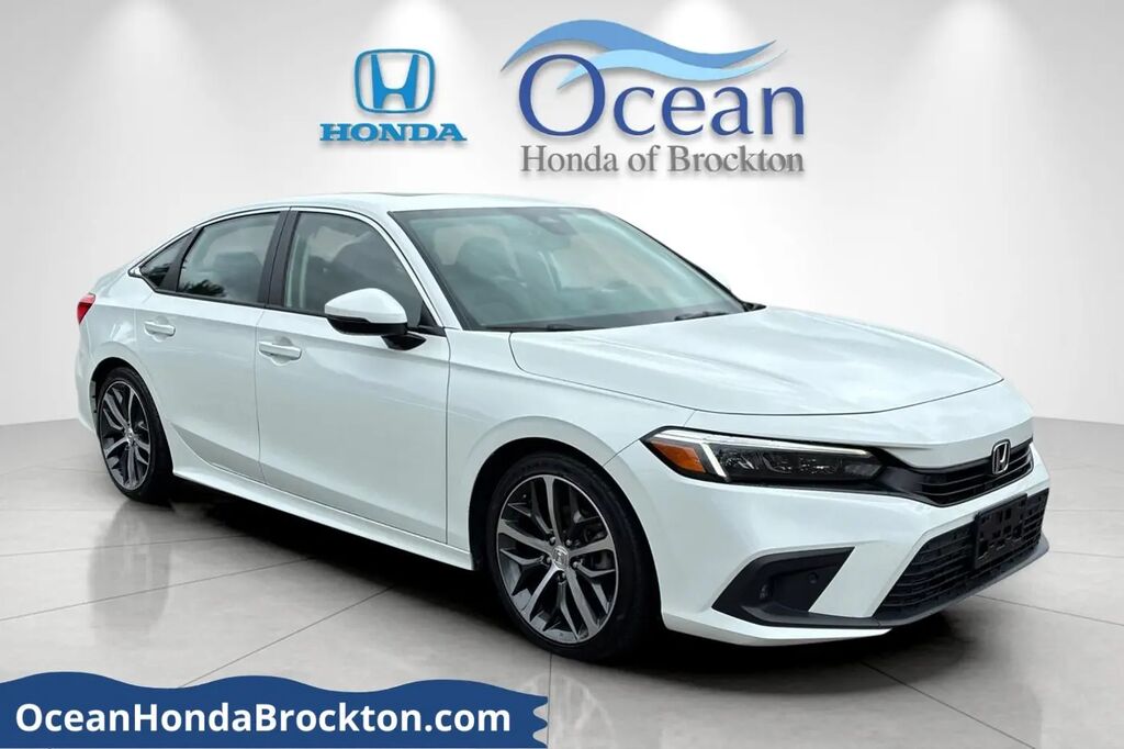 2024 Honda Civic Touring — photo 1 of 12