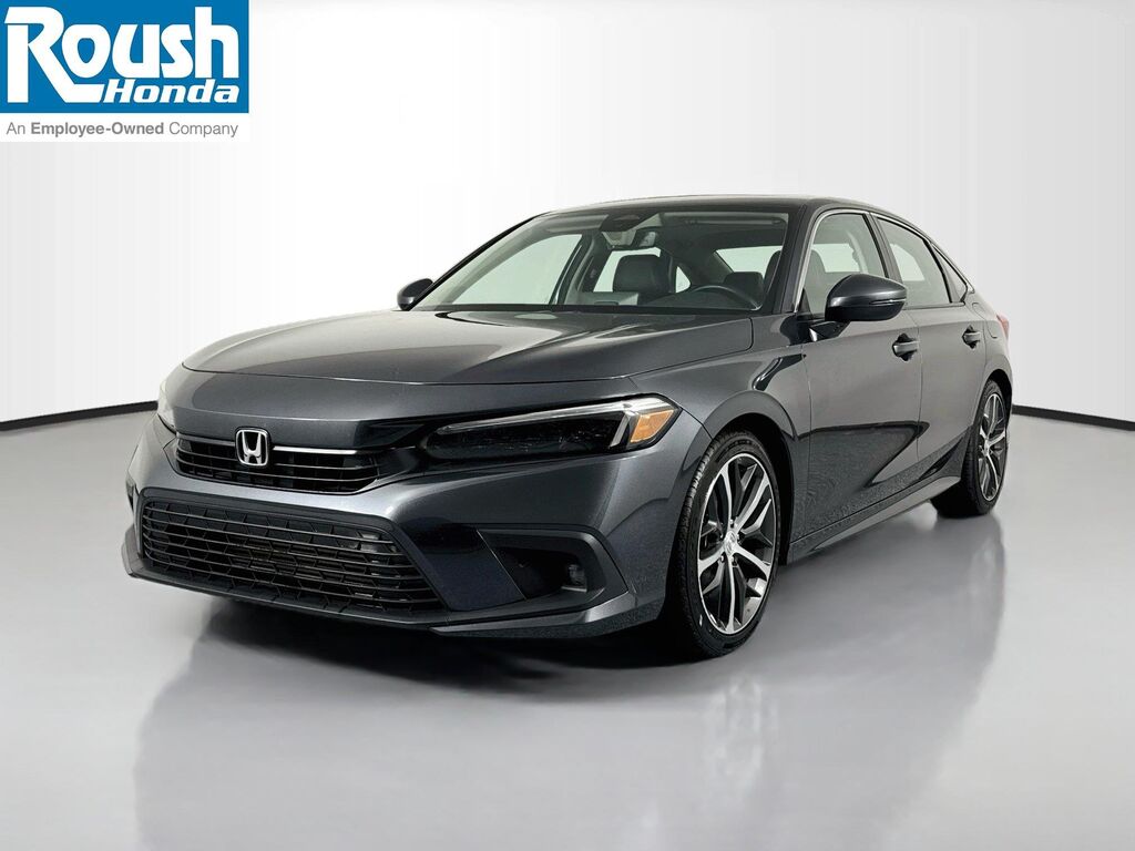 2024 Honda Civic Touring — photo 1 of 13