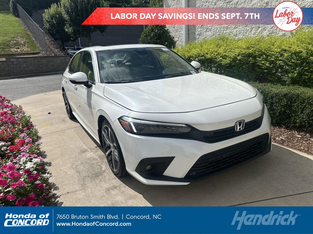 2023 Honda Civic Touring — photo 1 of 14