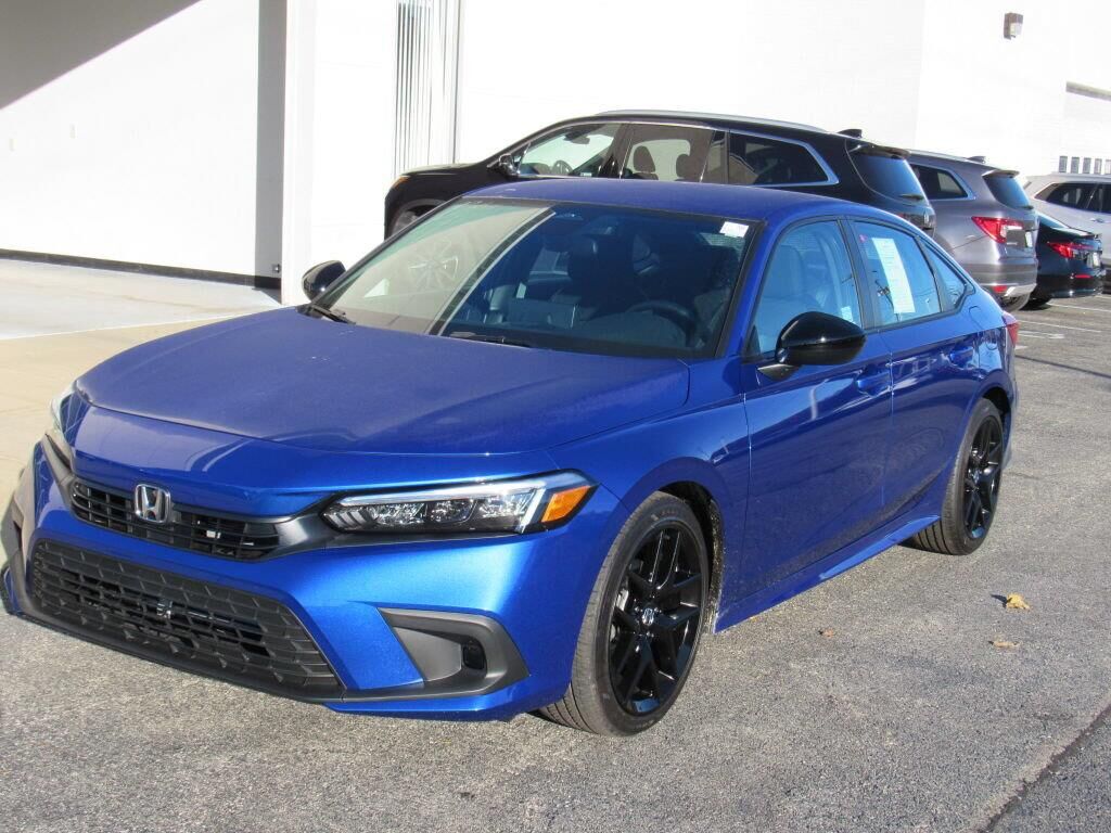 2024 Honda Civic Sport — photo 1 of 13