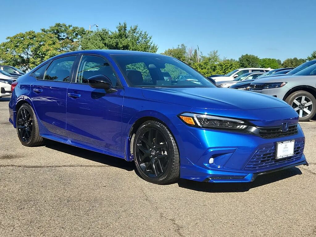 2023 Honda Civic Sport — photo 1 of 13