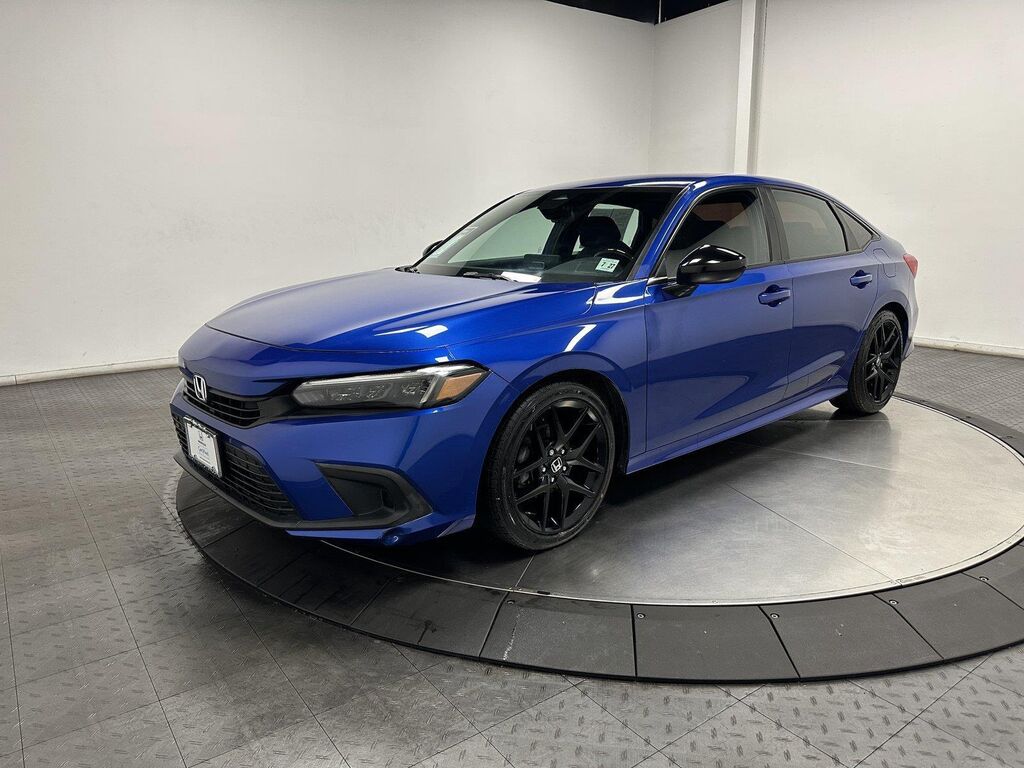 2022 Honda Civic Sport — photo 1 of 17