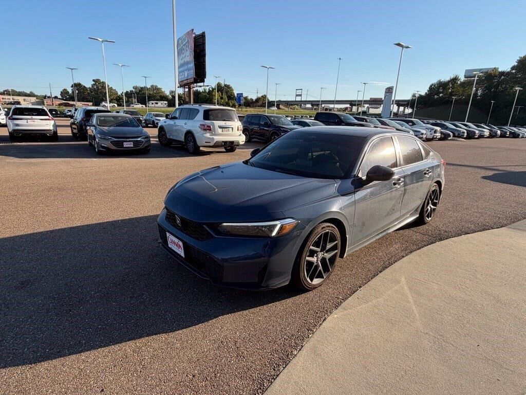 2025 Honda Civic Hybrid Sport — photo 1 of 13