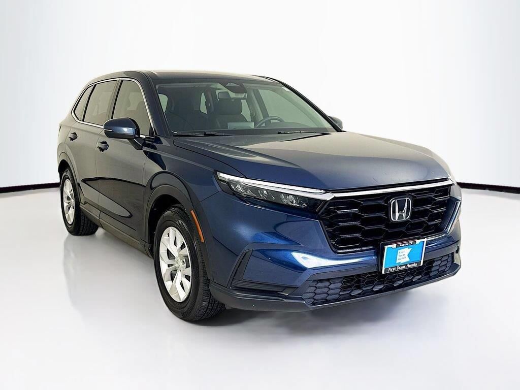 2023 Honda CR-V LX — photo 1 of 7