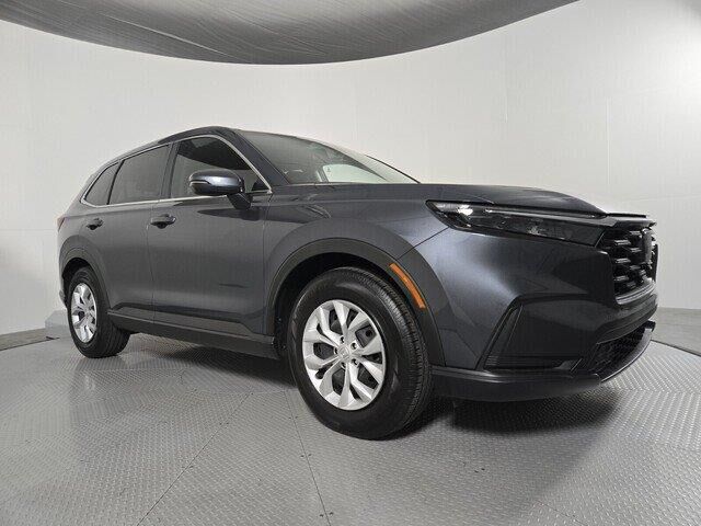 2025 Honda CR-V LX — photo 1 of 13