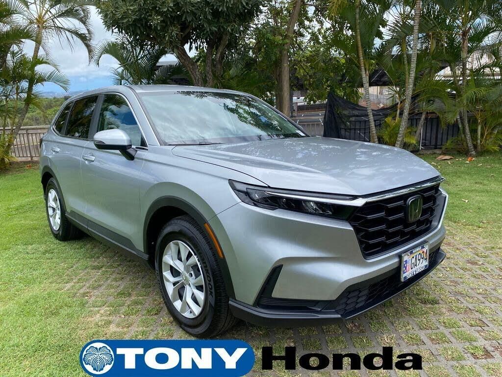 2025 Honda CR-V LX — photo 1 of 1