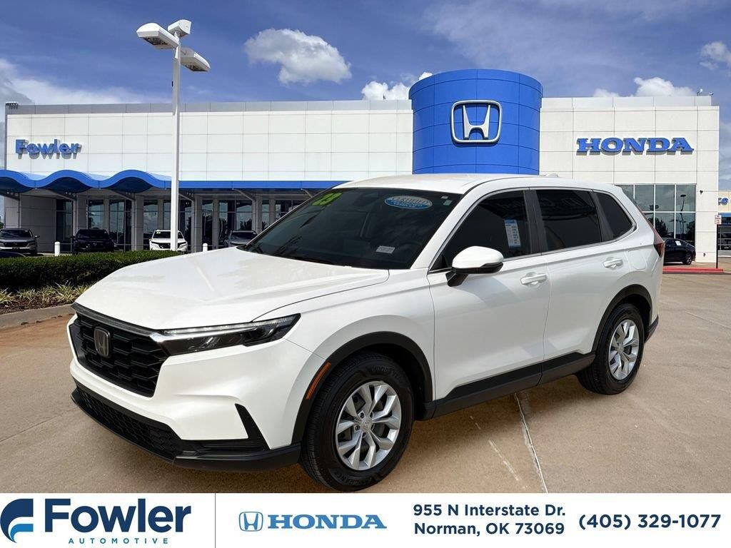 2023 Honda CR-V LX — photo 1 of 13