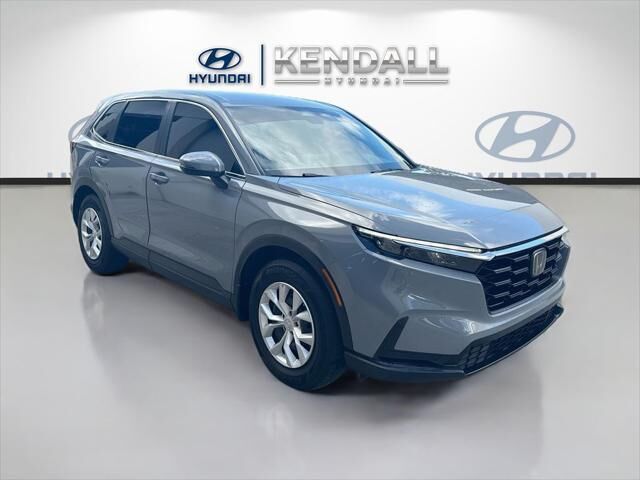 2024 Honda CR-V LX — photo 1 of 13