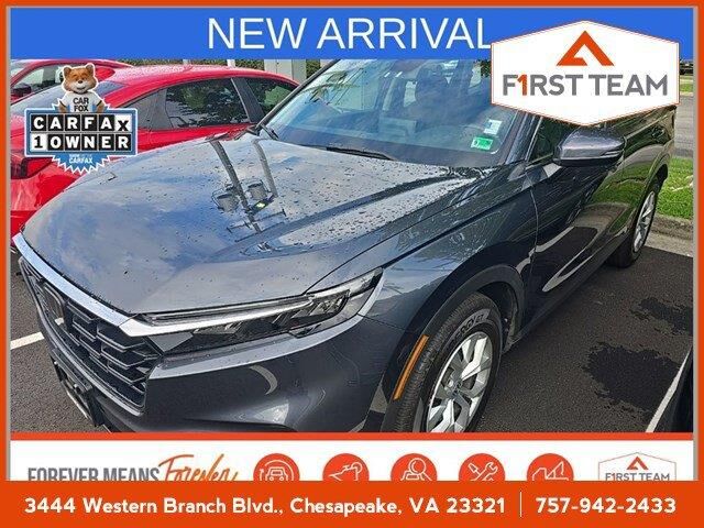 2024 Honda CR-V LX — photo 1 of 7