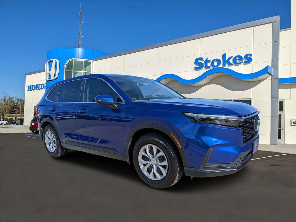 2024 Honda CR-V LX — photo 1 of 13