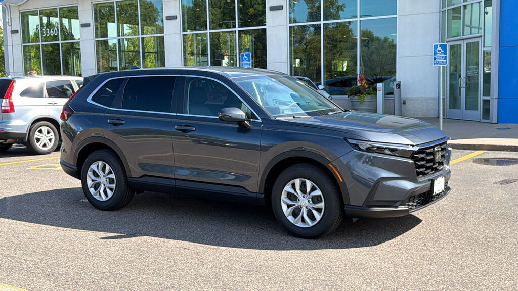 2025 Honda CR-V 1.5T AWD LX — photo 1 of 7