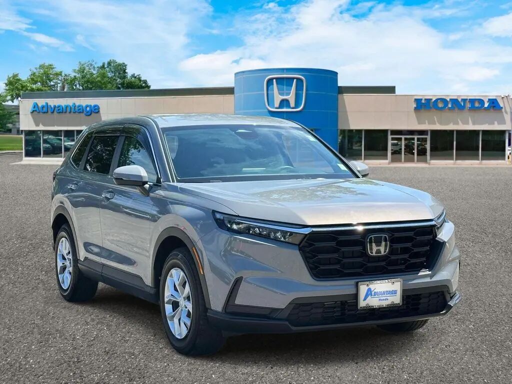 2025 Honda CR-V LX — photo 1 of 13