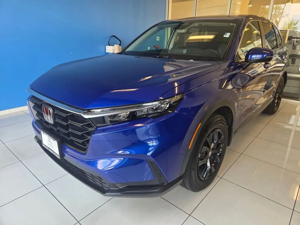 2025 Honda CR-V LX — photo 1 of 13