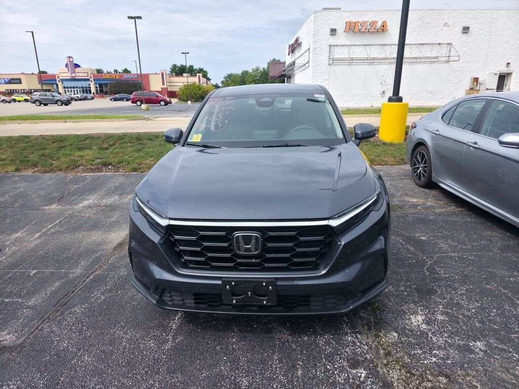 2025 Honda CR-V 1.5T AWD LX — photo 1 of 7