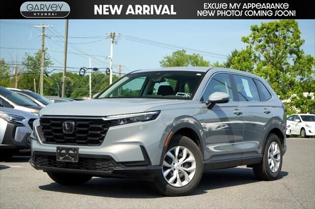 2024 Honda CR-V LX — photo 1 of 14