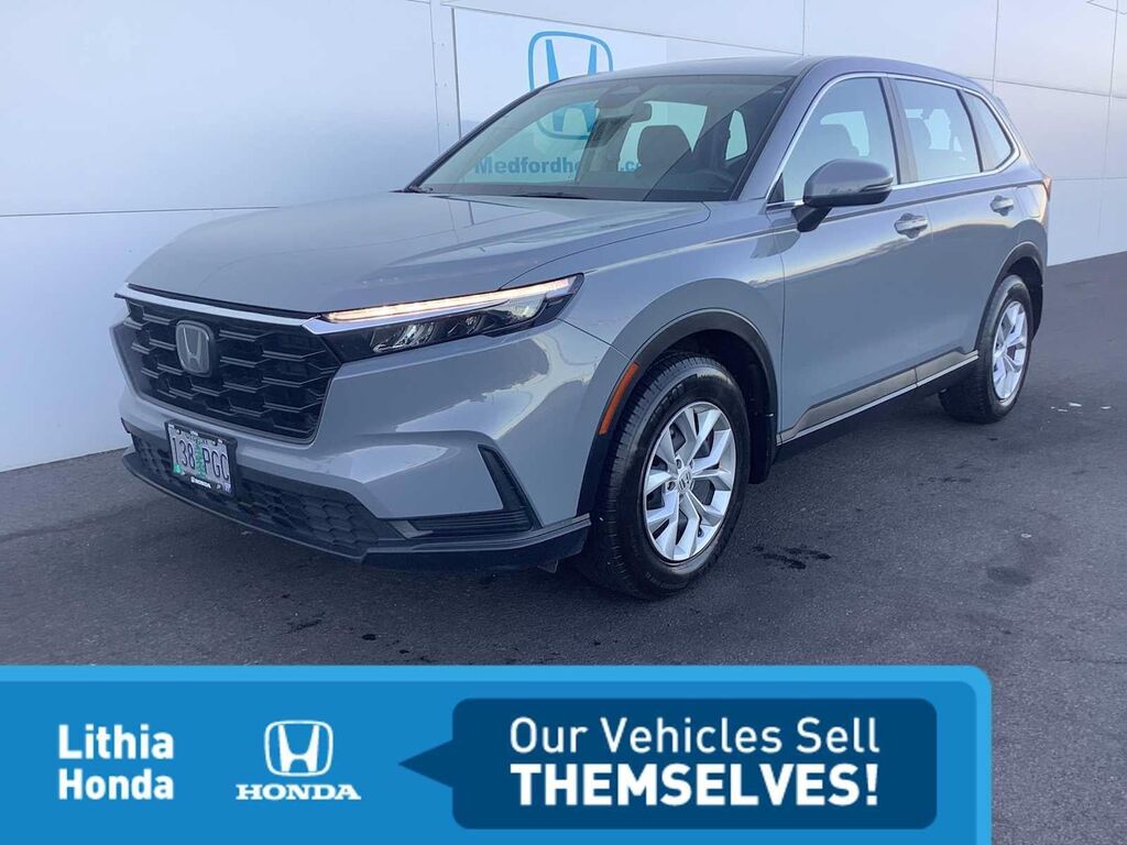 2023 Honda CR-V LX — photo 1 of 13