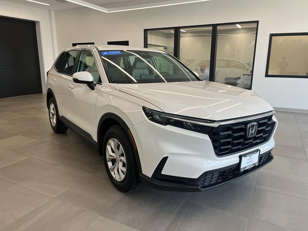 2024 Honda CR-V LX — photo 1 of 13