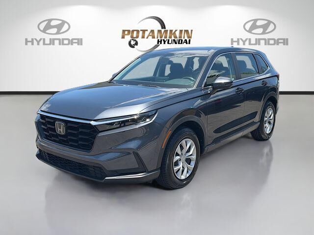 2024 Honda CR-V LX — photo 1 of 13