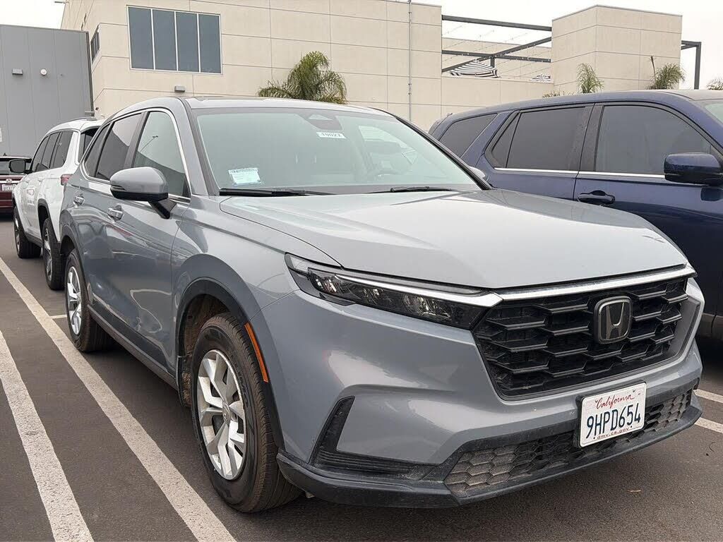 2024 Honda CR-V LX — photo 1 of 1