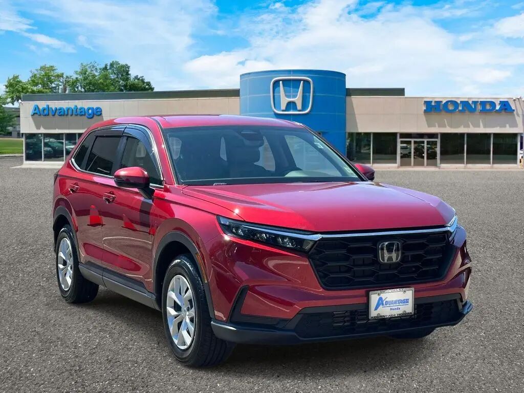 2025 Honda CR-V LX — photo 1 of 13
