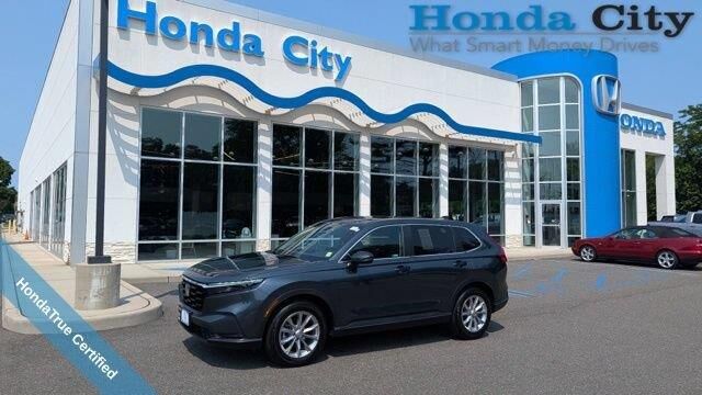 2023 Honda CR-V — photo 1 of 13