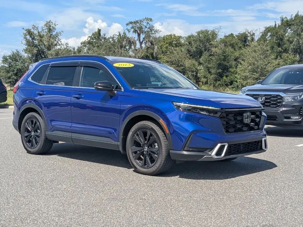 2023 Honda CR-V Hybrid Sport Touring — photo 1 of 13