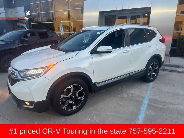 2018 Honda CR-V Touring — photo 1 of 13