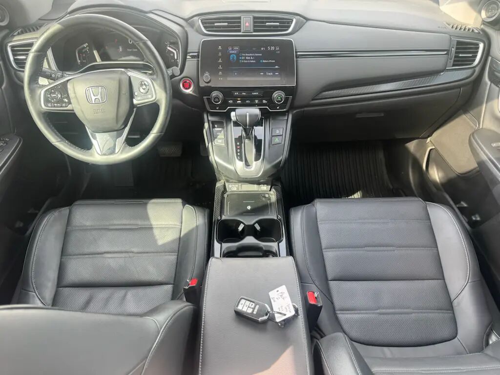 2021 Honda CR-V Touring — photo 1 of 13