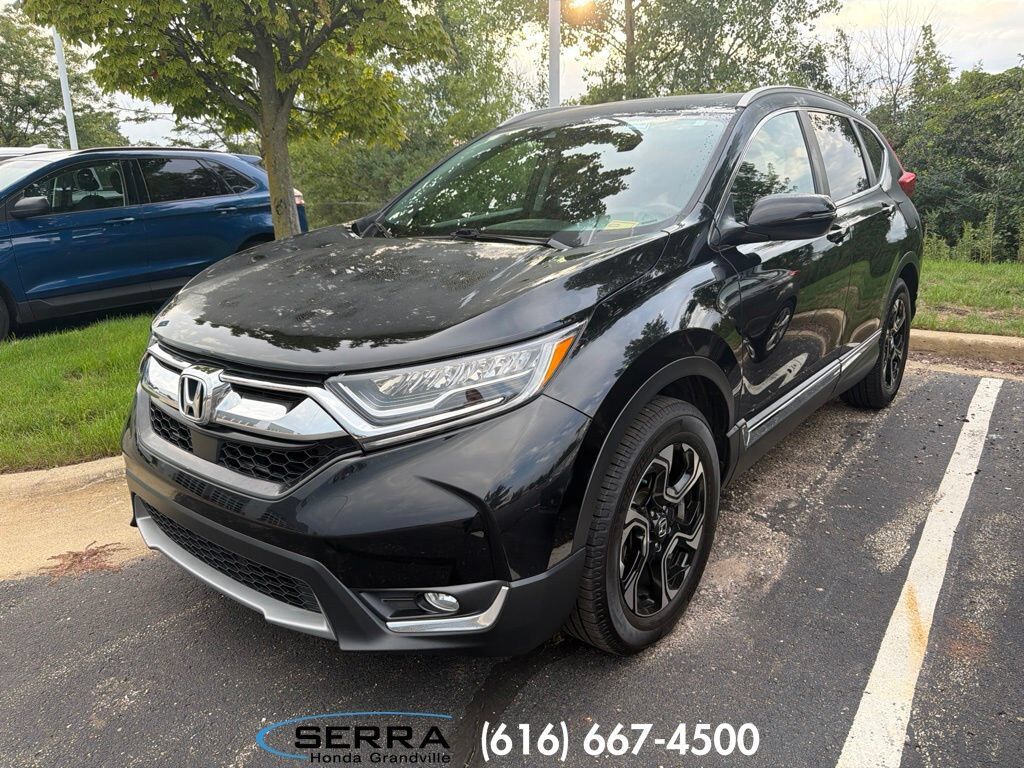 2019 Honda CR-V AWD Touring — photo 1 of 7