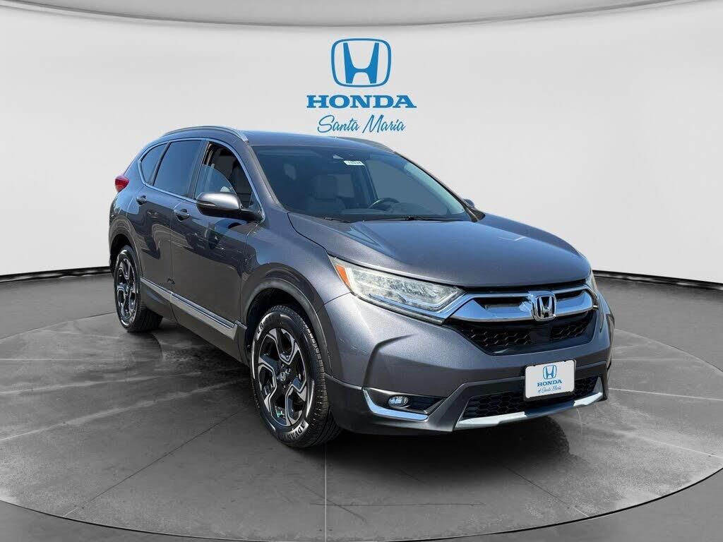 2017 Honda CR-V Touring — photo 1 of 2